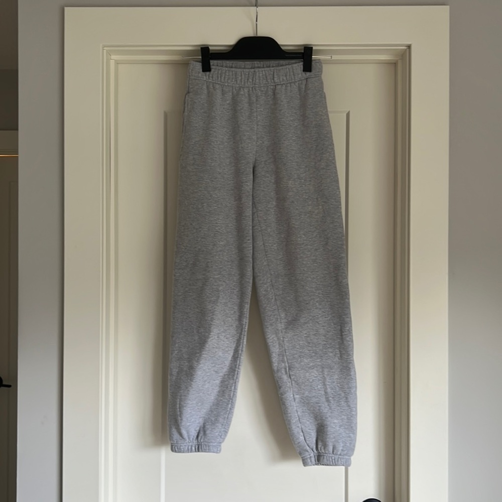 TNA by Aritiza Sweats